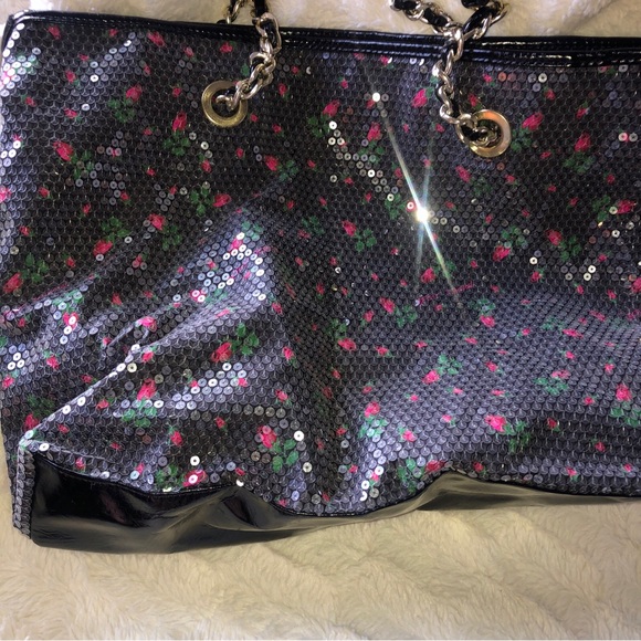 Betsy Johnson sequin floral (roses) Tote. Large  chain double handle - Picture 6 of 16